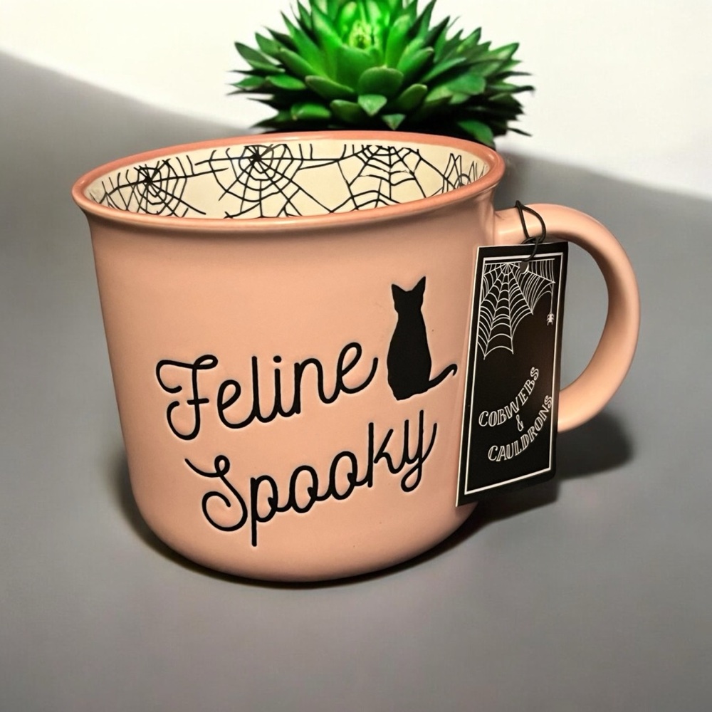 Feline Spooky black cat mug